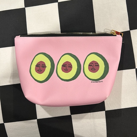 💗🥑 NWOT Avocado makeup bag/pouch 💗🥑 - Picture 2 of 4
